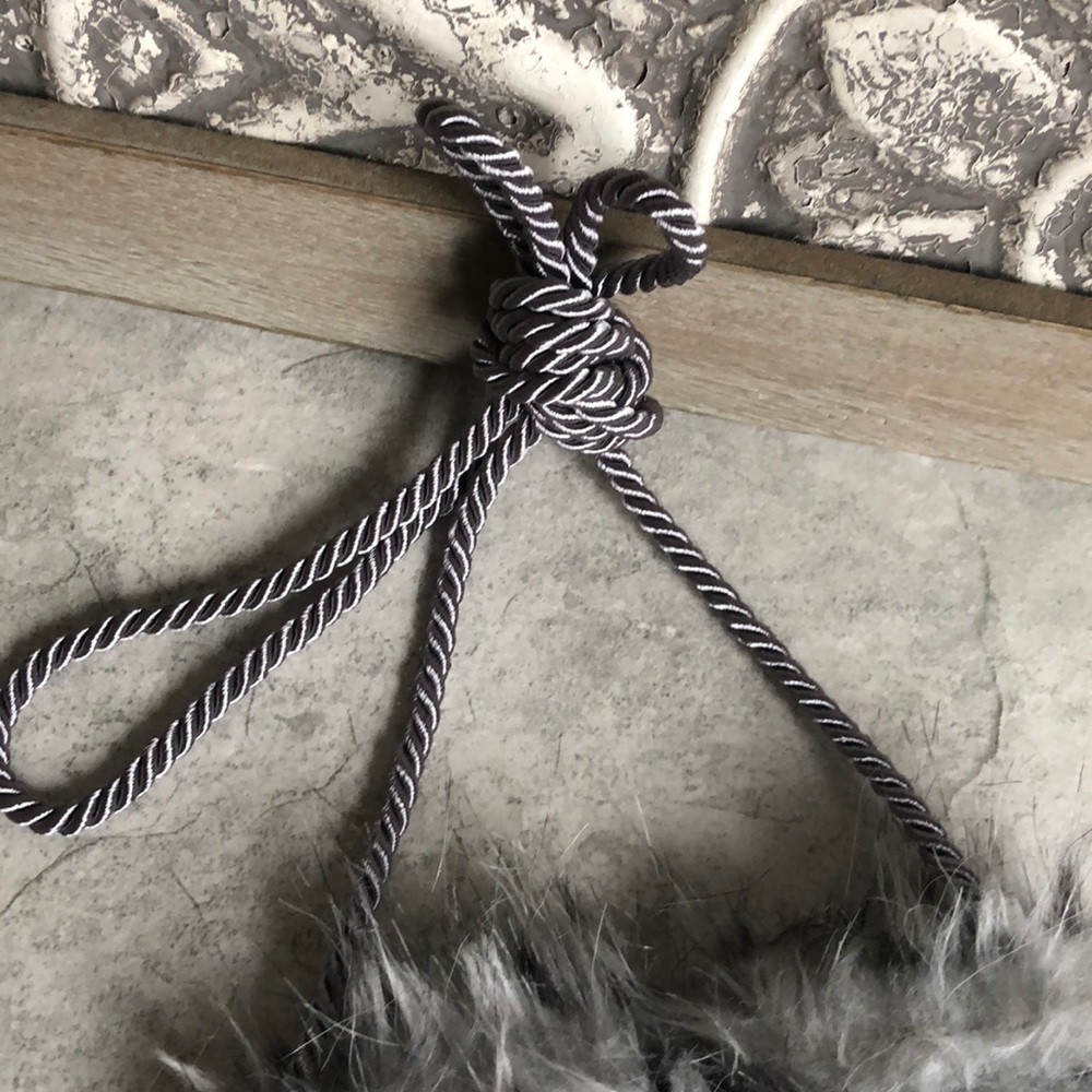 Leopard print grey and black faux fur crossbody. - Picture 3 of 8